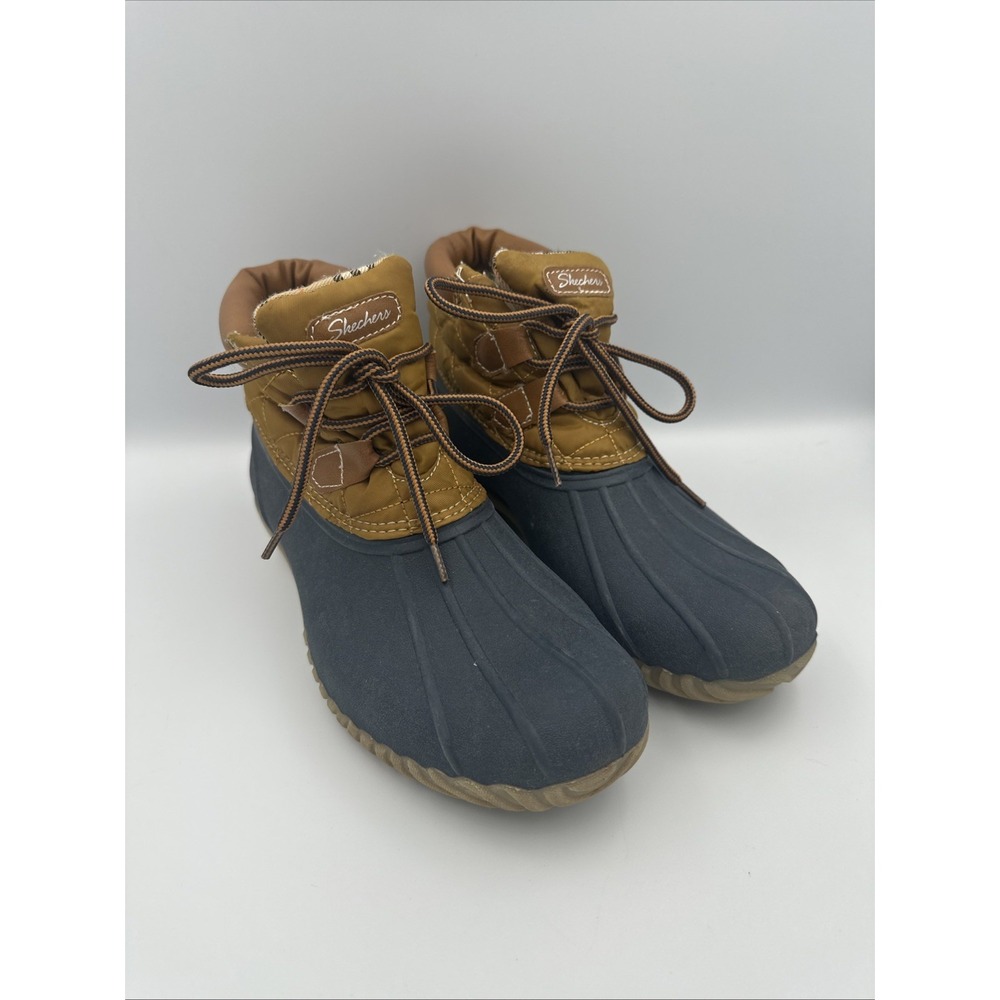 EUC SKECHERS DUCK BOOTS - SIZE 9 - NAVY/BROWN
